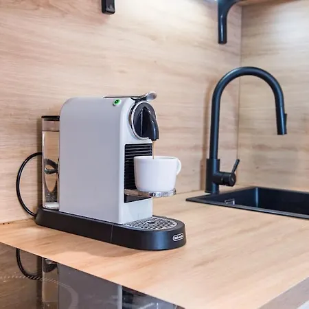 Appartement - - Superbe Avec Balcon - Centre - - *