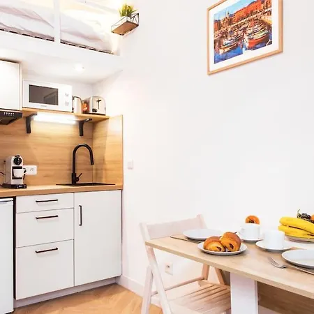 - - Superbe Avec Balcon - Centre - - Апартаменты *