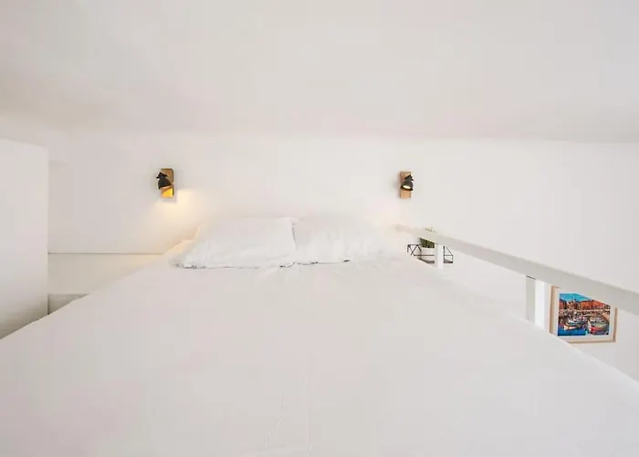 - - Superbe Avec Balcon - Centre - - Apartment *