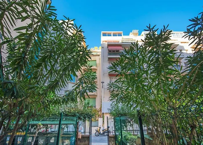 - - Superbe Avec Balcon - Centre - - Apartment