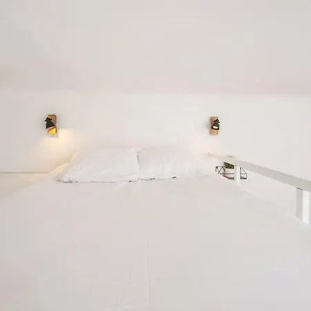- - Superbe Avec Balcon - Centre - - Apartmán *