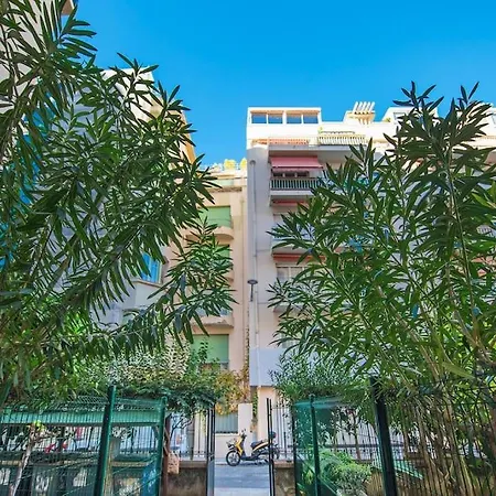 - - Superbe Avec Balcon - Centre - - Διαμέρισμα